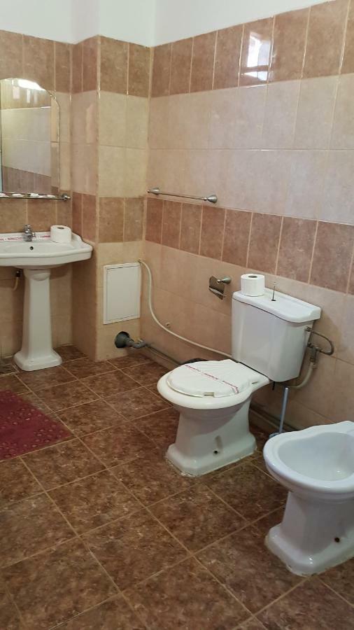 Bed and Breakfast Riviera Valceana Римніку-Вилча Екстер'єр фото